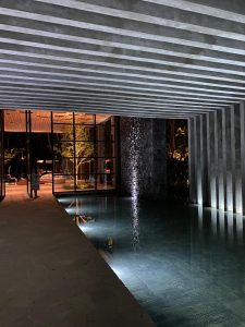 bali-black-lavastone-pool