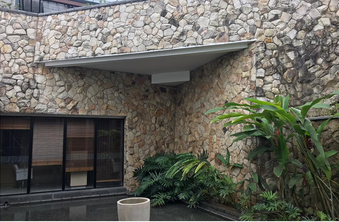 golden-yellow-palimo-sandstone-cladding-pullman-vimala-hills-bogor (1)