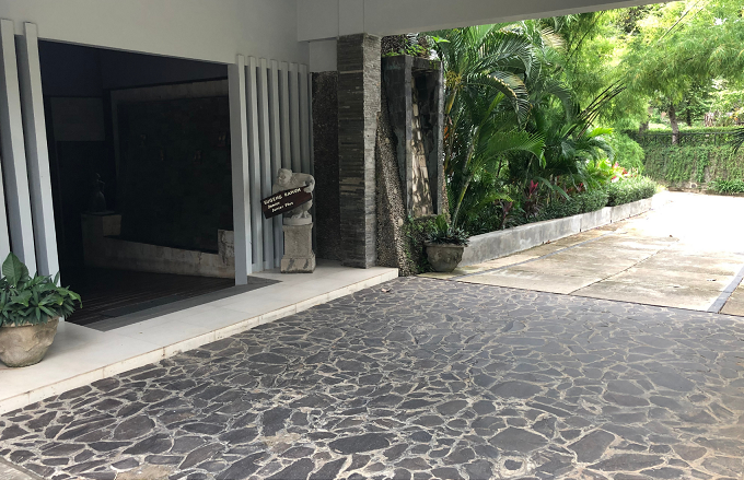 A Classic Carport with Rustic Black Slate Pavers
