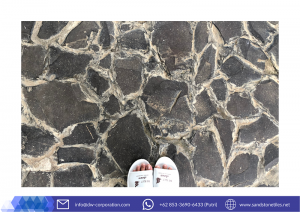 rustic-black-slate-pavers-bukit-daun-hotel-resort-kediri (2)