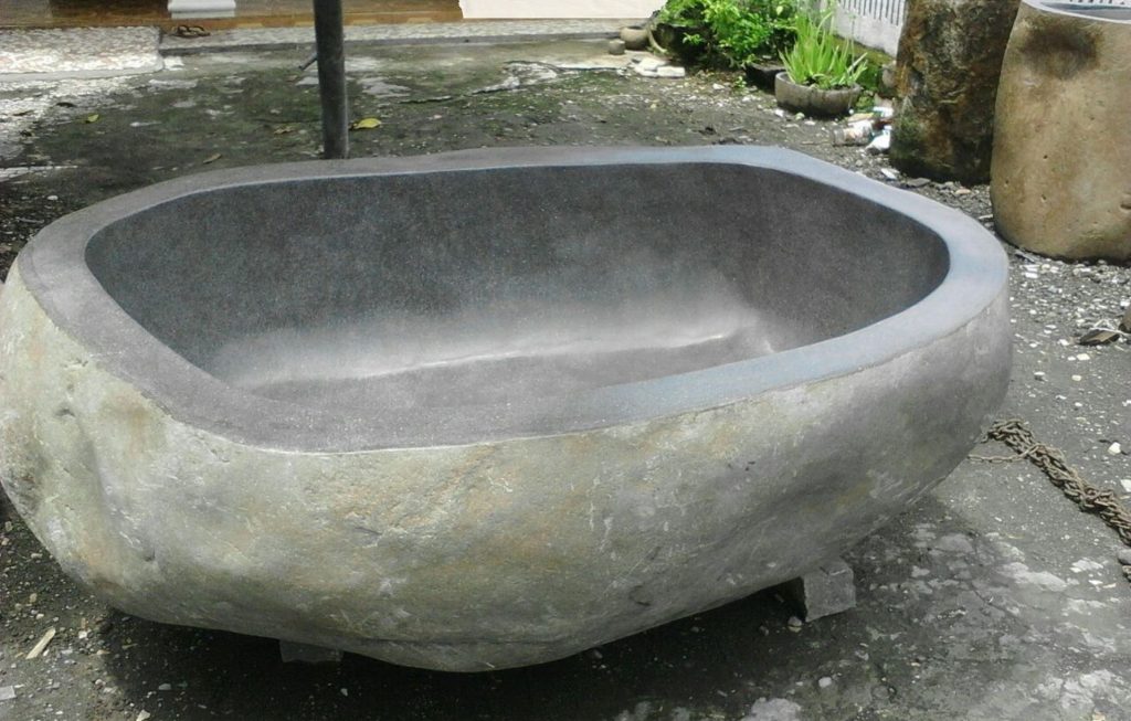 bali-riverstone-bathtub-outdoor (1)